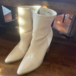 Cream Pointed Toe Women's Boots